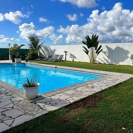 Superbe Villa Bwa Lele Riviere-Salee Екстер'єр фото