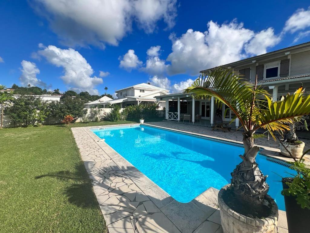 Superbe Villa Bwa Lele Riviere-Salee Екстер'єр фото