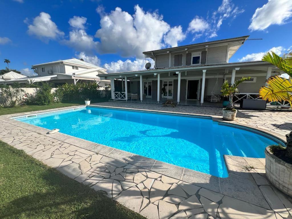 Superbe Villa Bwa Lele Riviere-Salee Екстер'єр фото